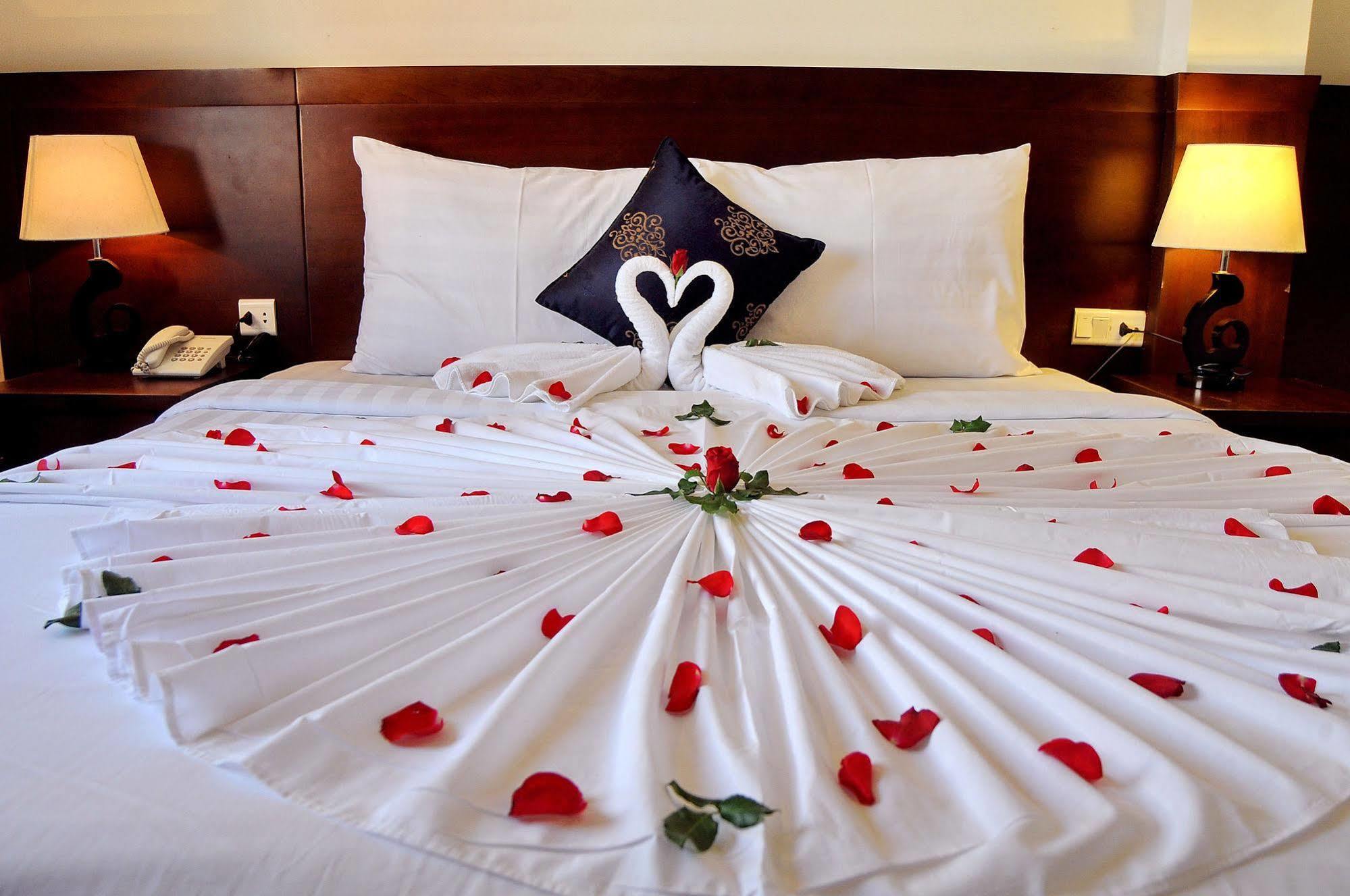 Bella Begonia Hotel Нячанг Екстер'єр фото